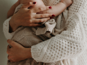 Opslag-hjemmeside-og-some-skabeloner-2026-6-300x225 Læsekreds: Moderskabets rejse